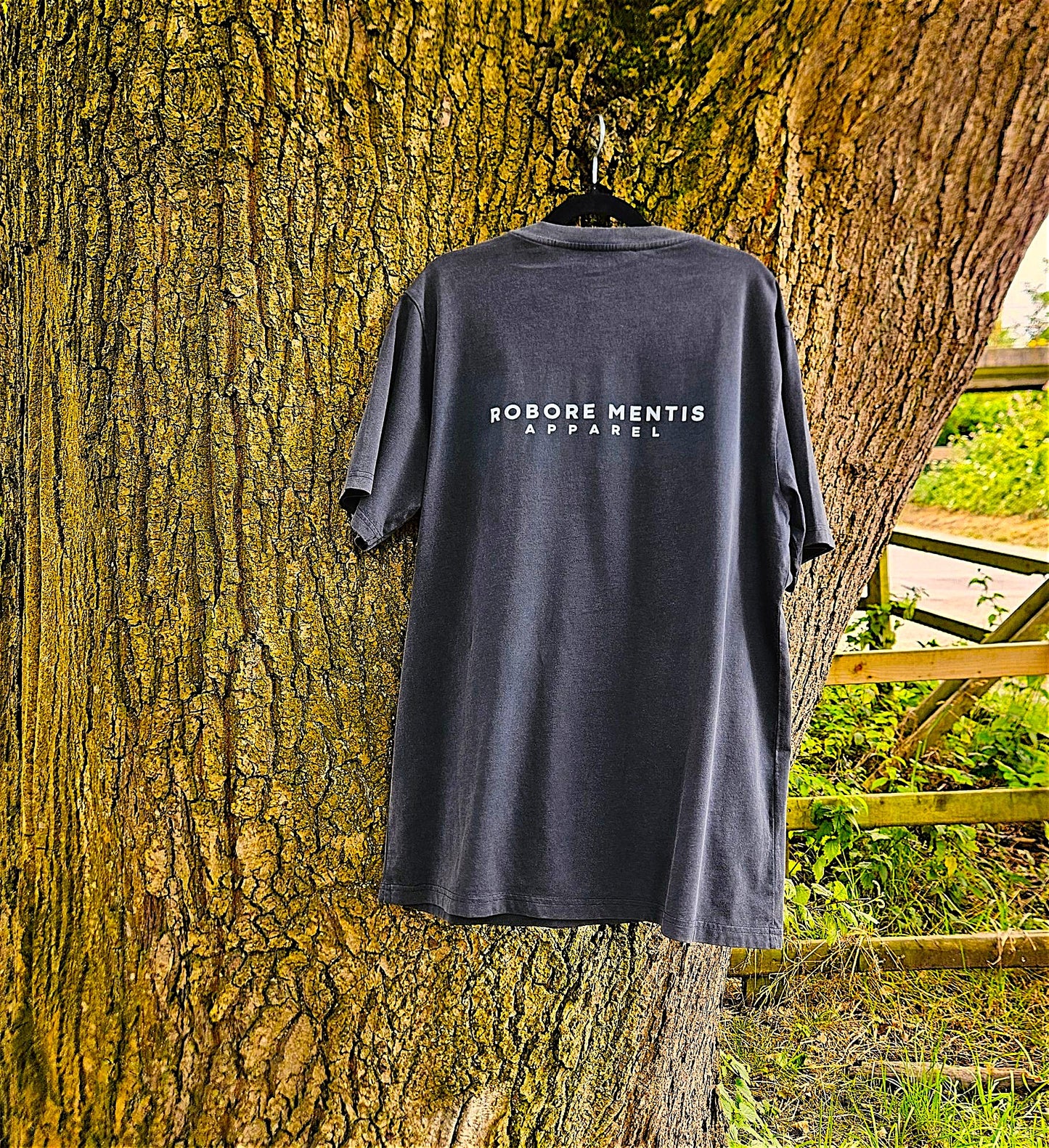 FORTIS T-SHIRT - Regular fit - Vintage black - Robore Mentis online