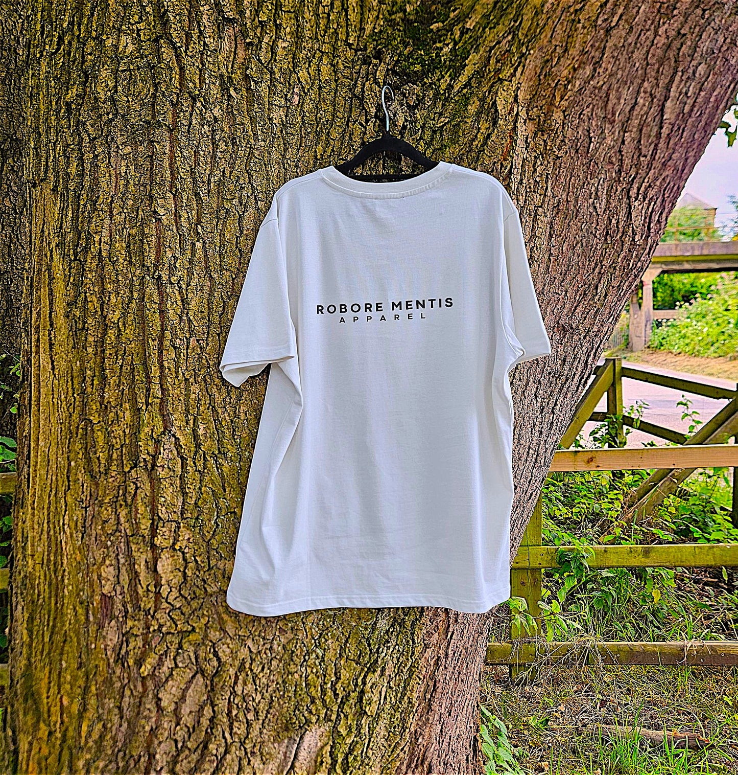 FORTIS T-SHIRT - Regular fit - Vintage white - Robore Mentis online