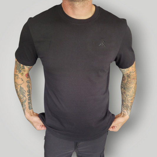 Aeris Regular fit Tee Black - Robore Mentis online 