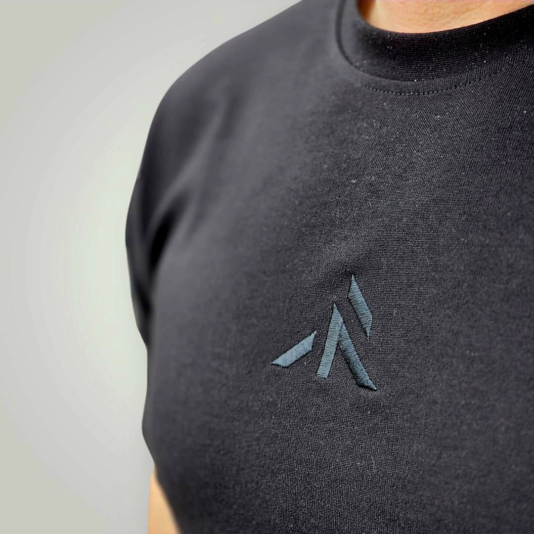 NOX  - Deep Black Reg Fit - Robore Mentis online 