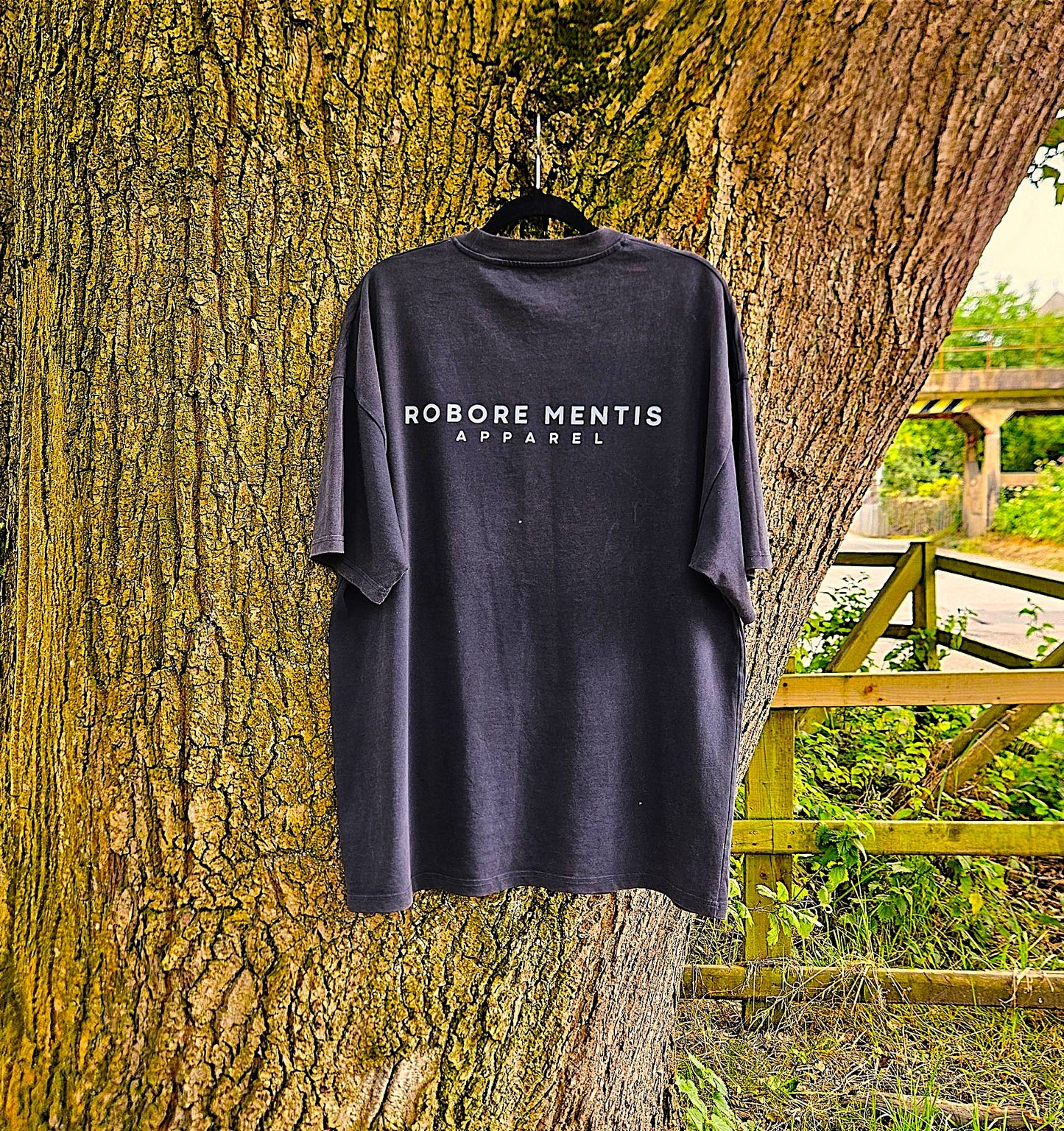 FORTIS T-SHIRT Oversized - Vintage Black - Robore Mentis online 